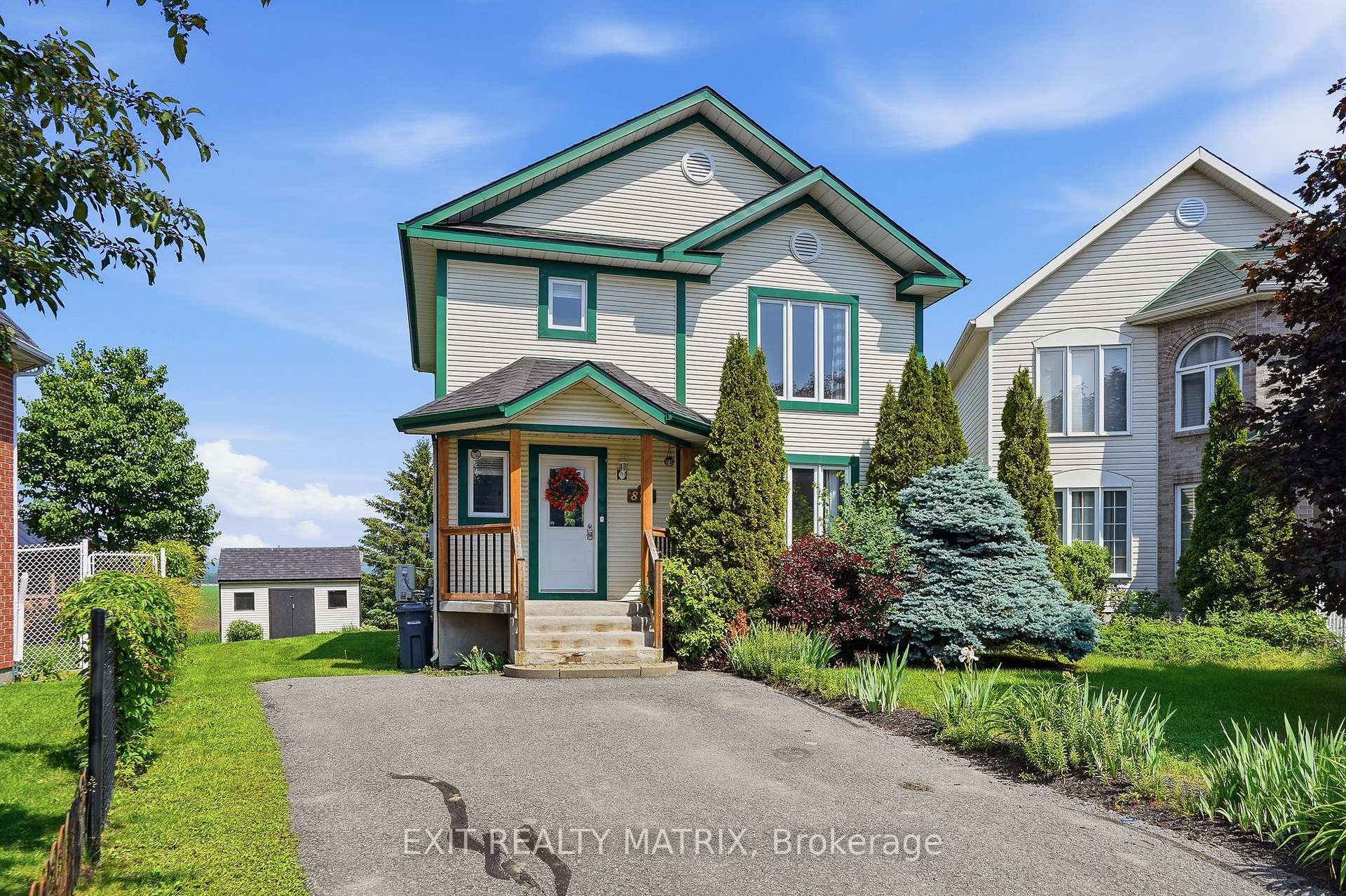 871 Pilon Street, Hawkesbury, ON K6A 3P8