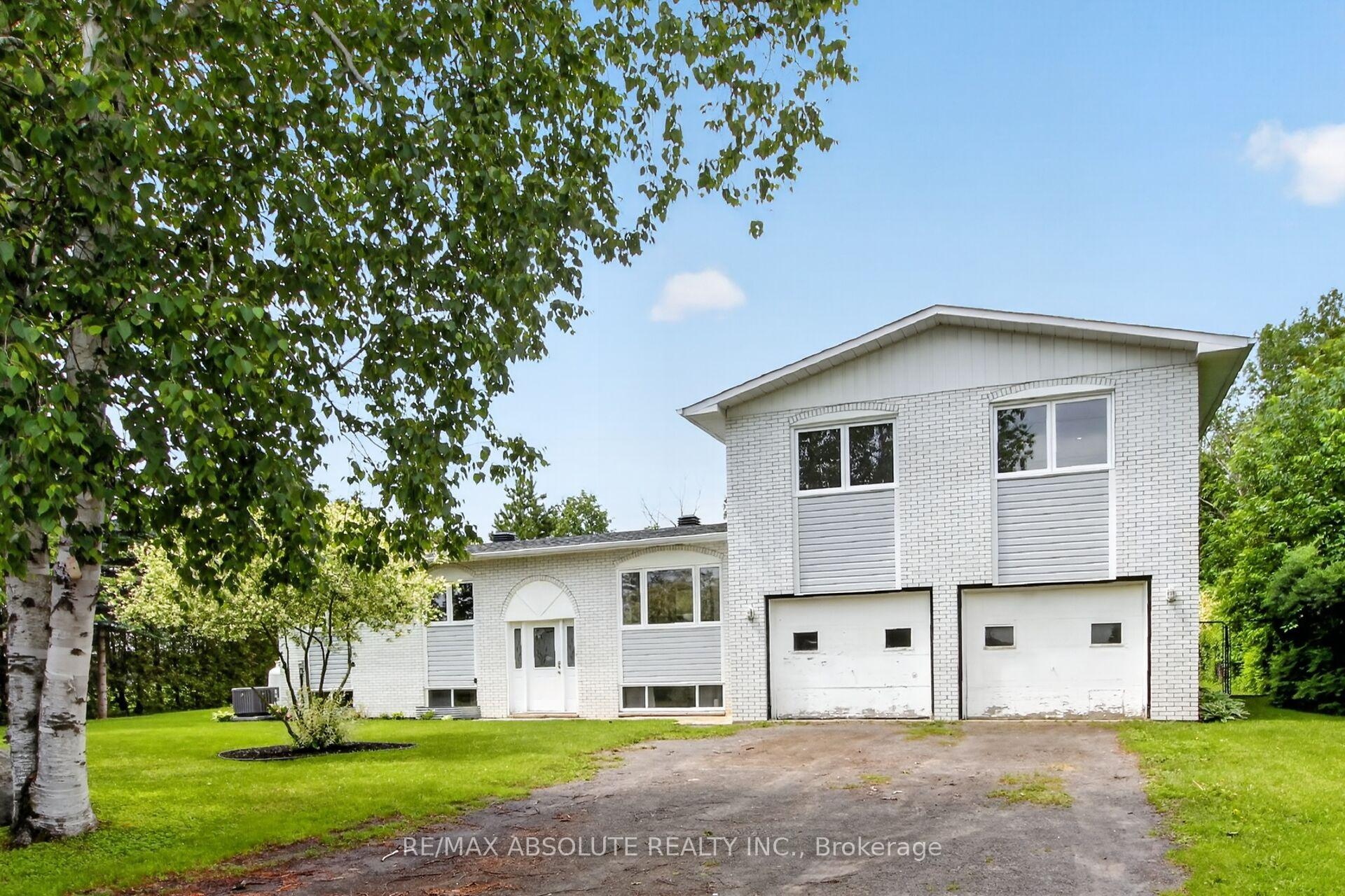 900 Concession 5 Road, Alfred and Plantagenet, ON K0B 1L0