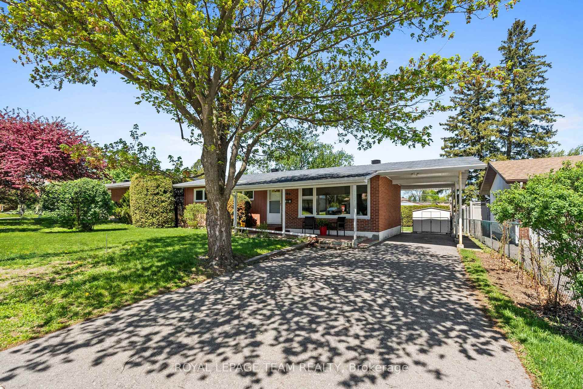 1131 Deer Park Road, Cityview - Parkwoods Hills - Rideau Shore, ON K2E 6G7