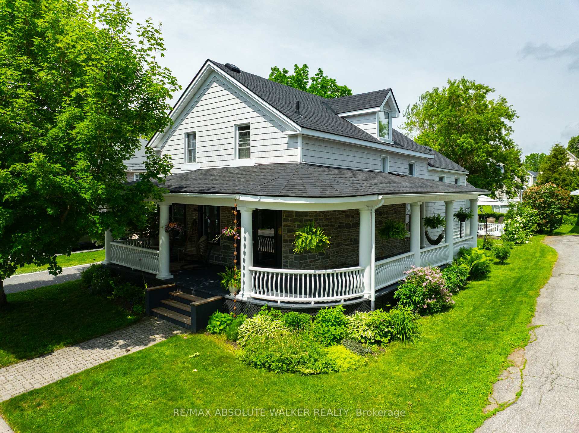 652 Henry Street W, Prescott, ON K0E 1T0