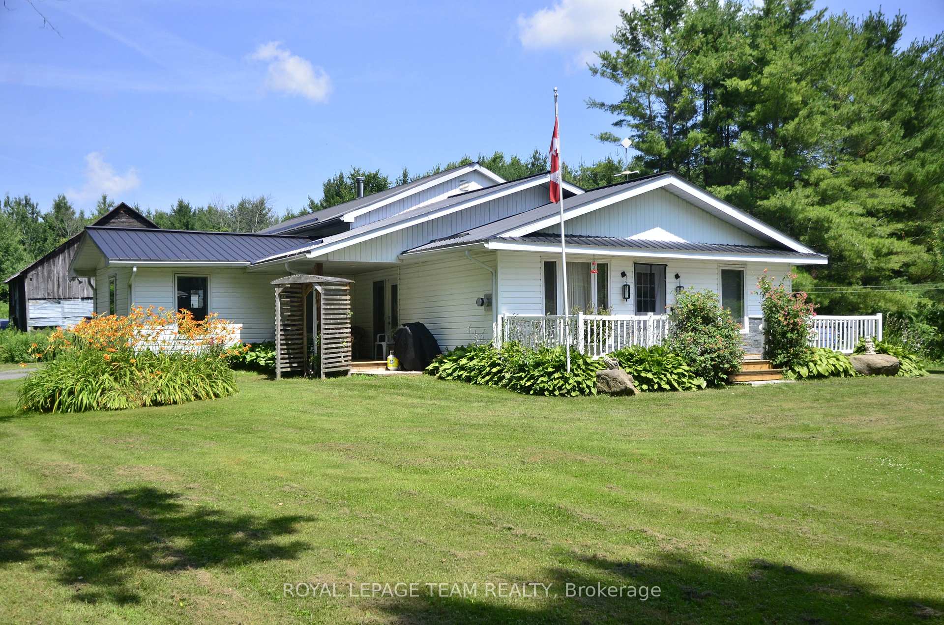 10355 Broken Second Road W, South Dundas, ON K0E 1K0
