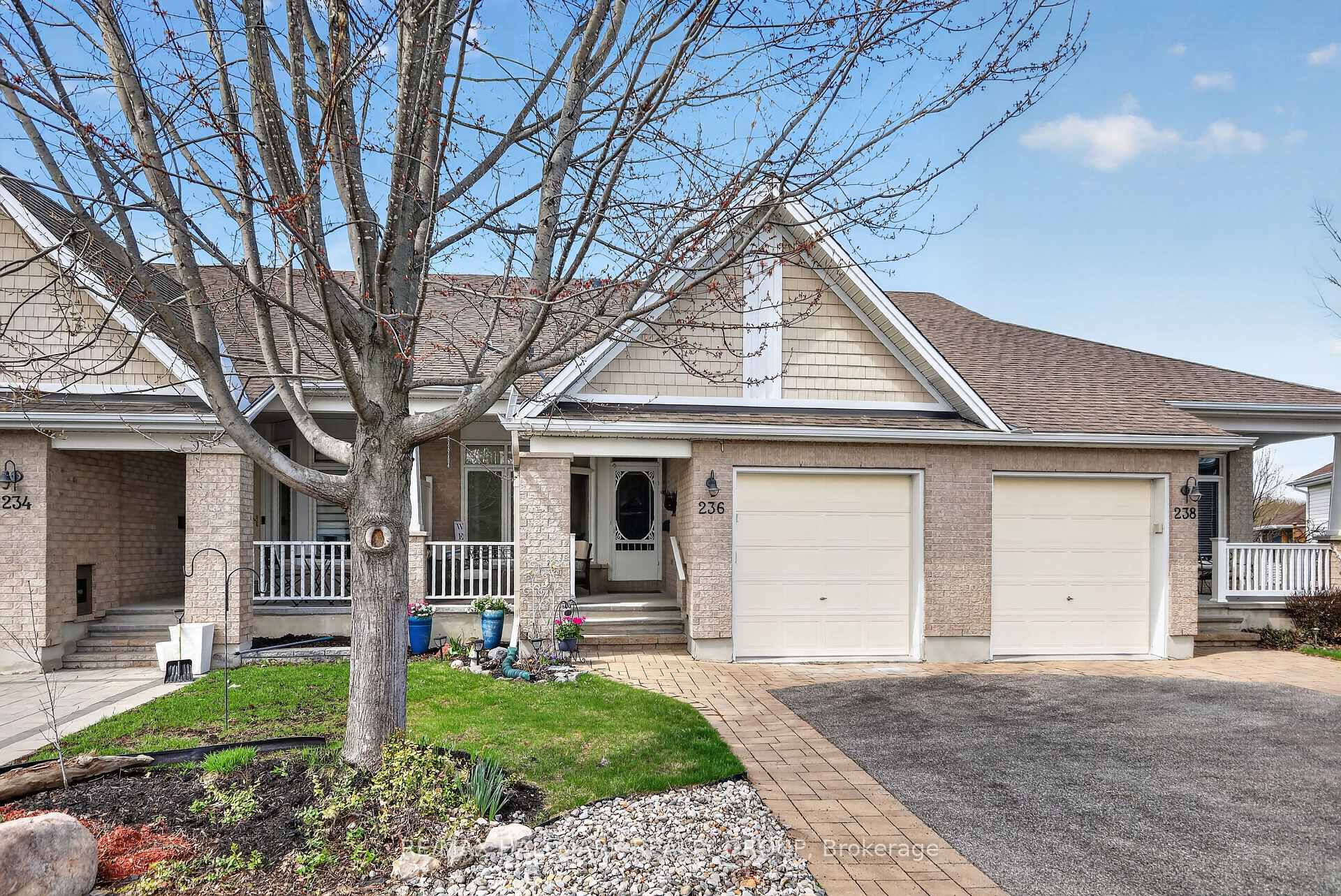 236 Bulrush Crescent, Blossom Park - Airport and Area, ON K1T 0E6