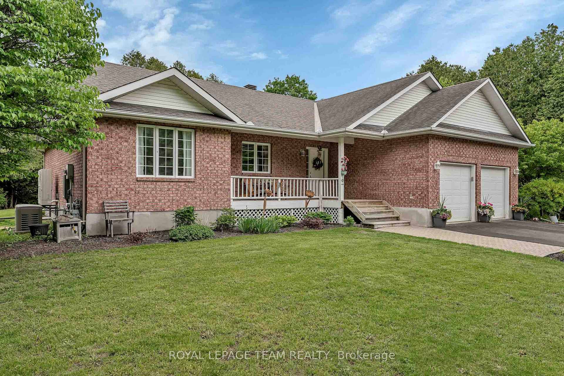6515 Waddion Drive, Greely - Metcalfe - Osgoode - Vernon and Area, ON K4P 1E7