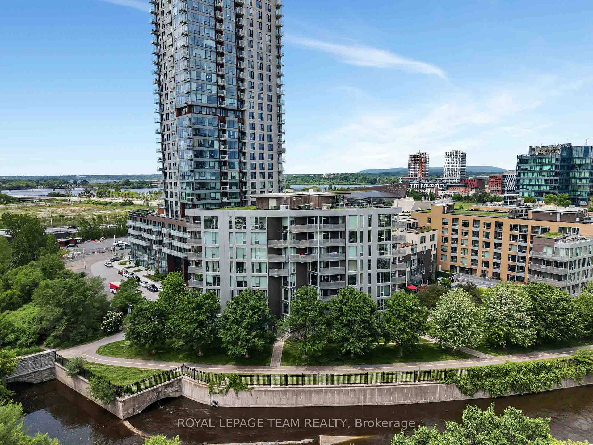 300C Lett Street 324, West Centre Town, ON K1R 0A8