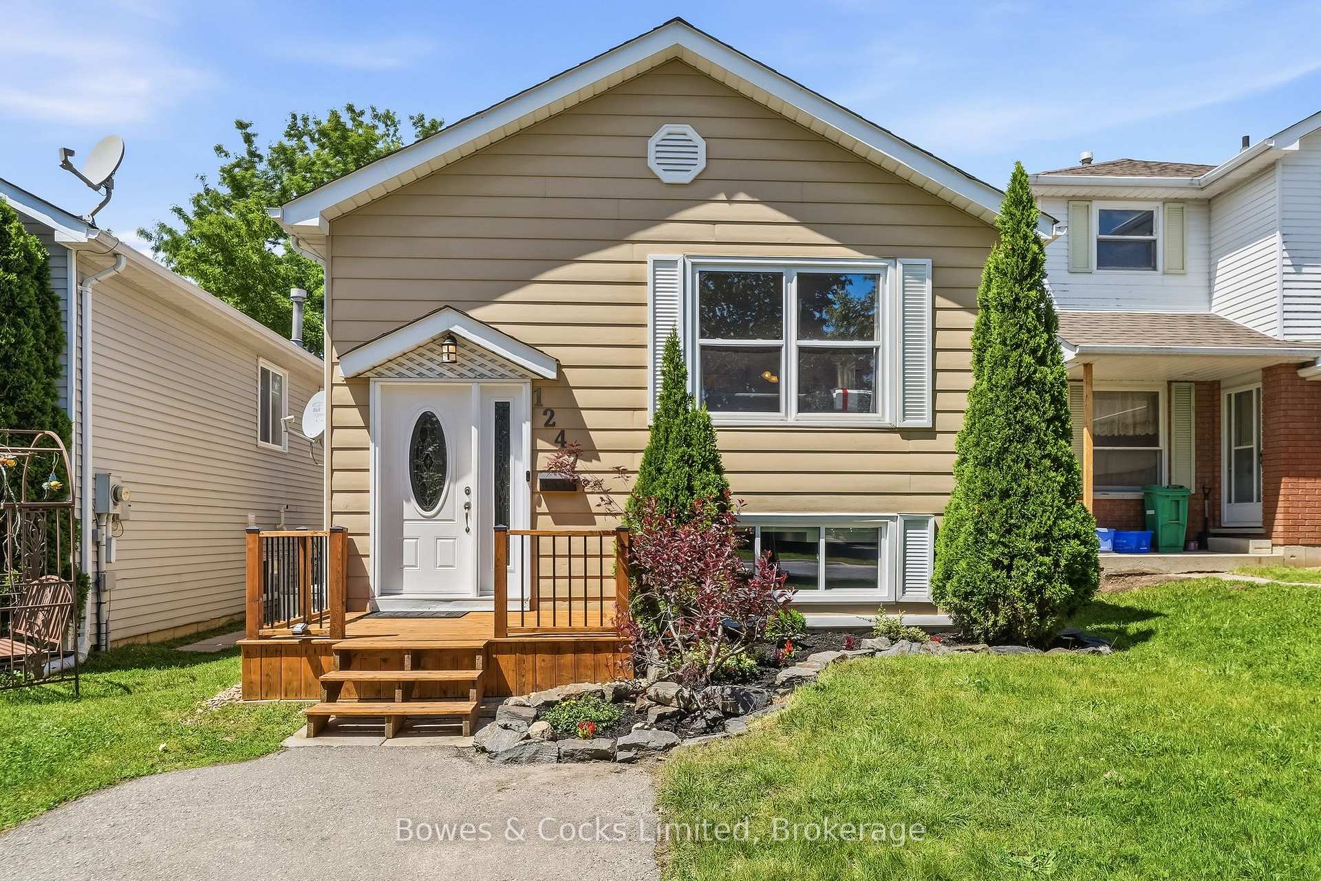 1247 Huntington Circle, Peterborough, ON K9K 2B4