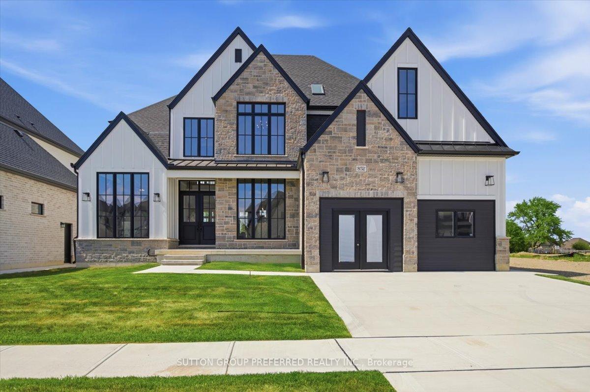 852 Eagletrace Drive, London North, ON N6G 3X9
