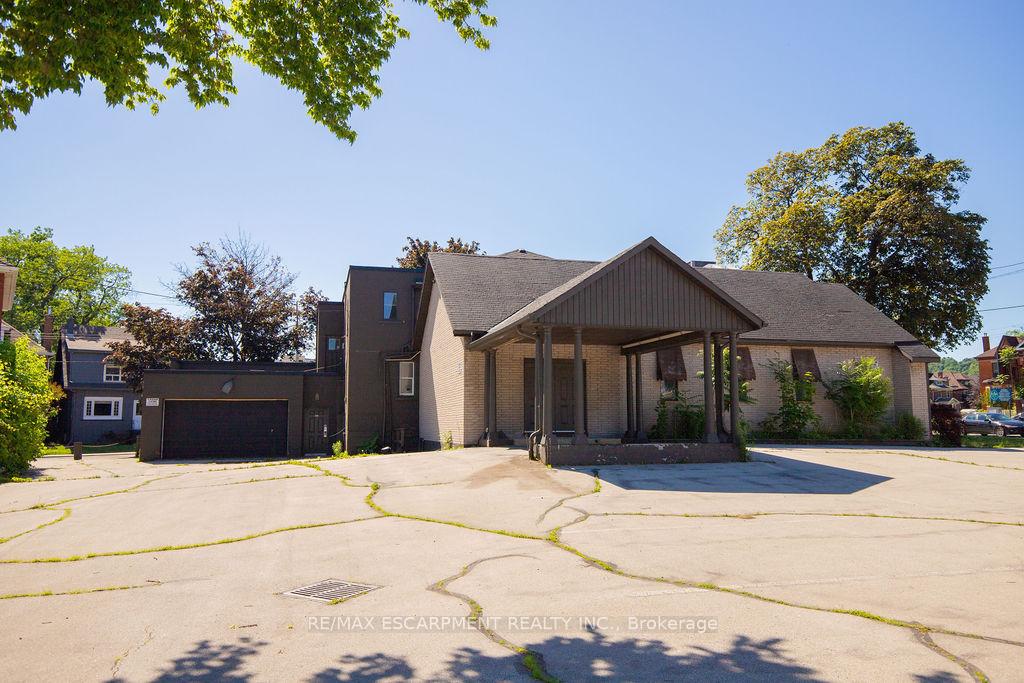 1309 King Street E, Hamilton, ON L8M 1H2