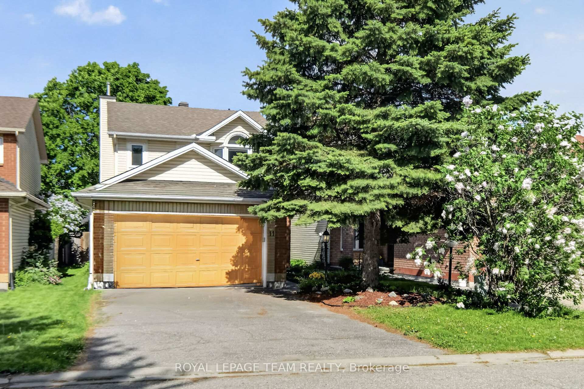 11 Avonhurst Avenue, Barrhaven, ON K2J 4K9