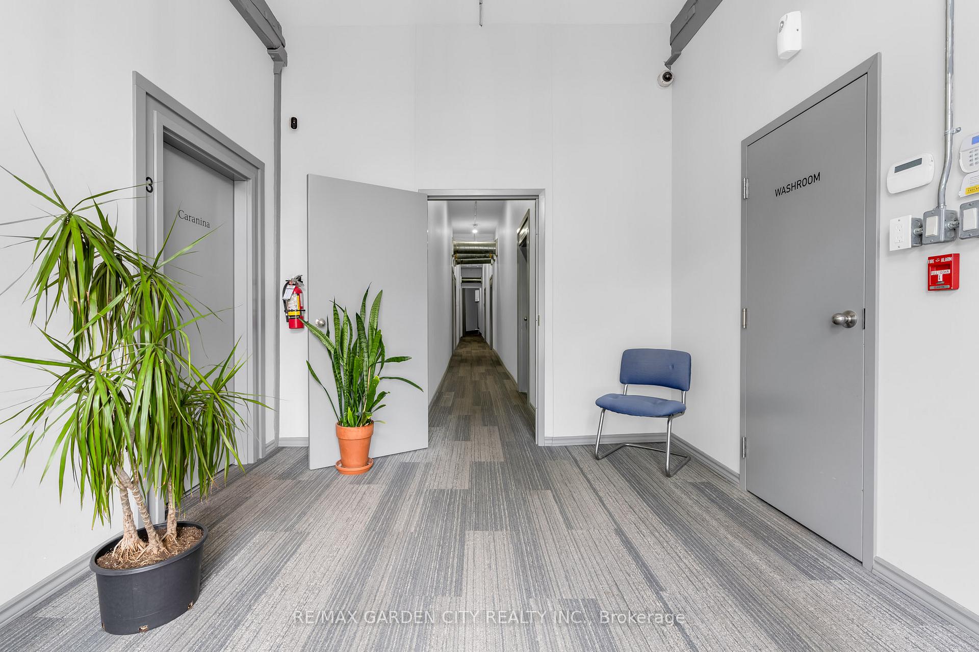 16 Myrtle Avenue 9B, Hamilton, ON L8M 2E9