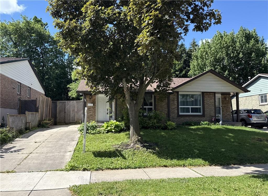 94 WENDOVER Drive, Hamilton, ON L9C 5X5