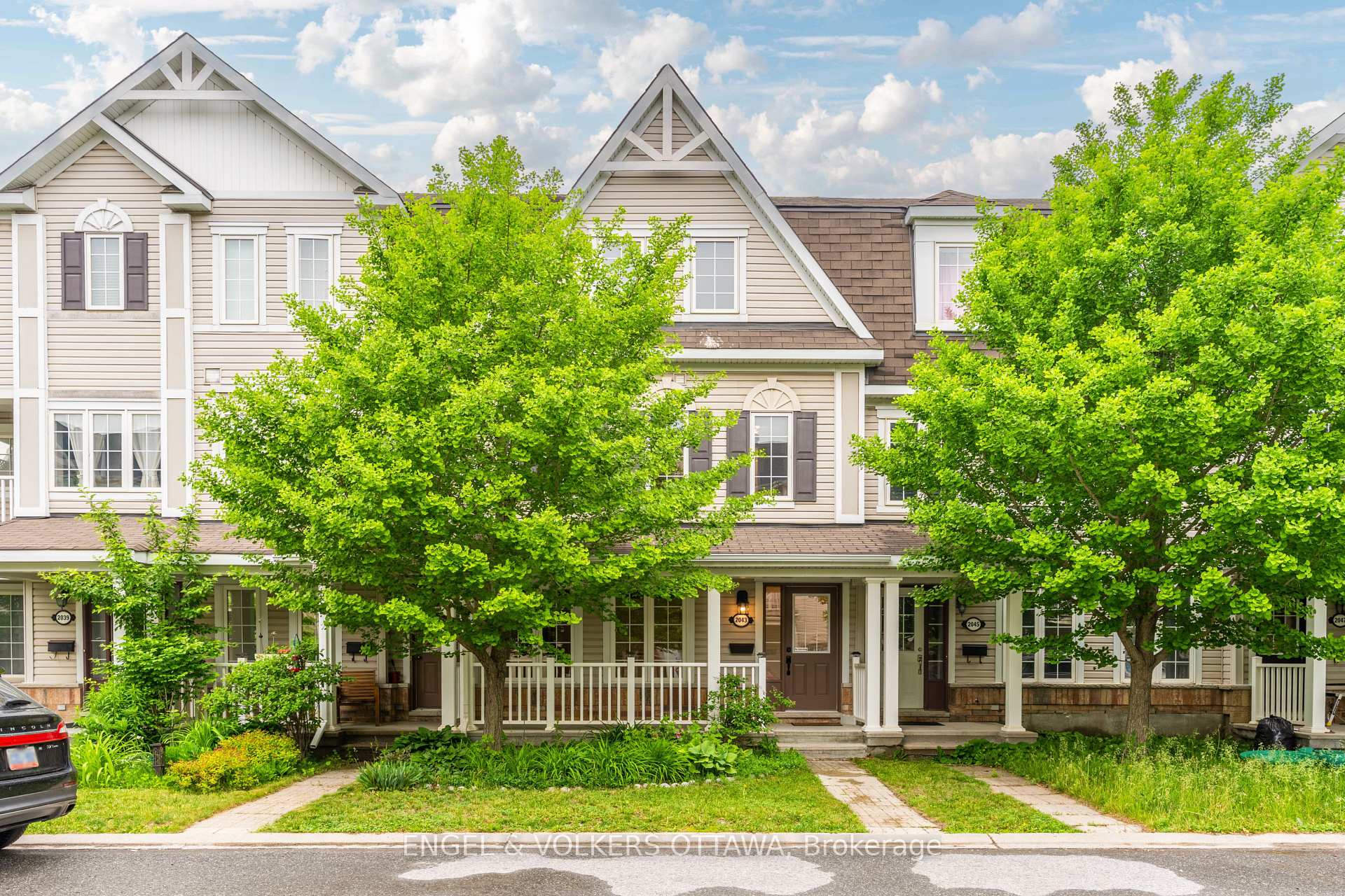 2043 MADRID Avenue, Barrhaven, ON K2J 0K1