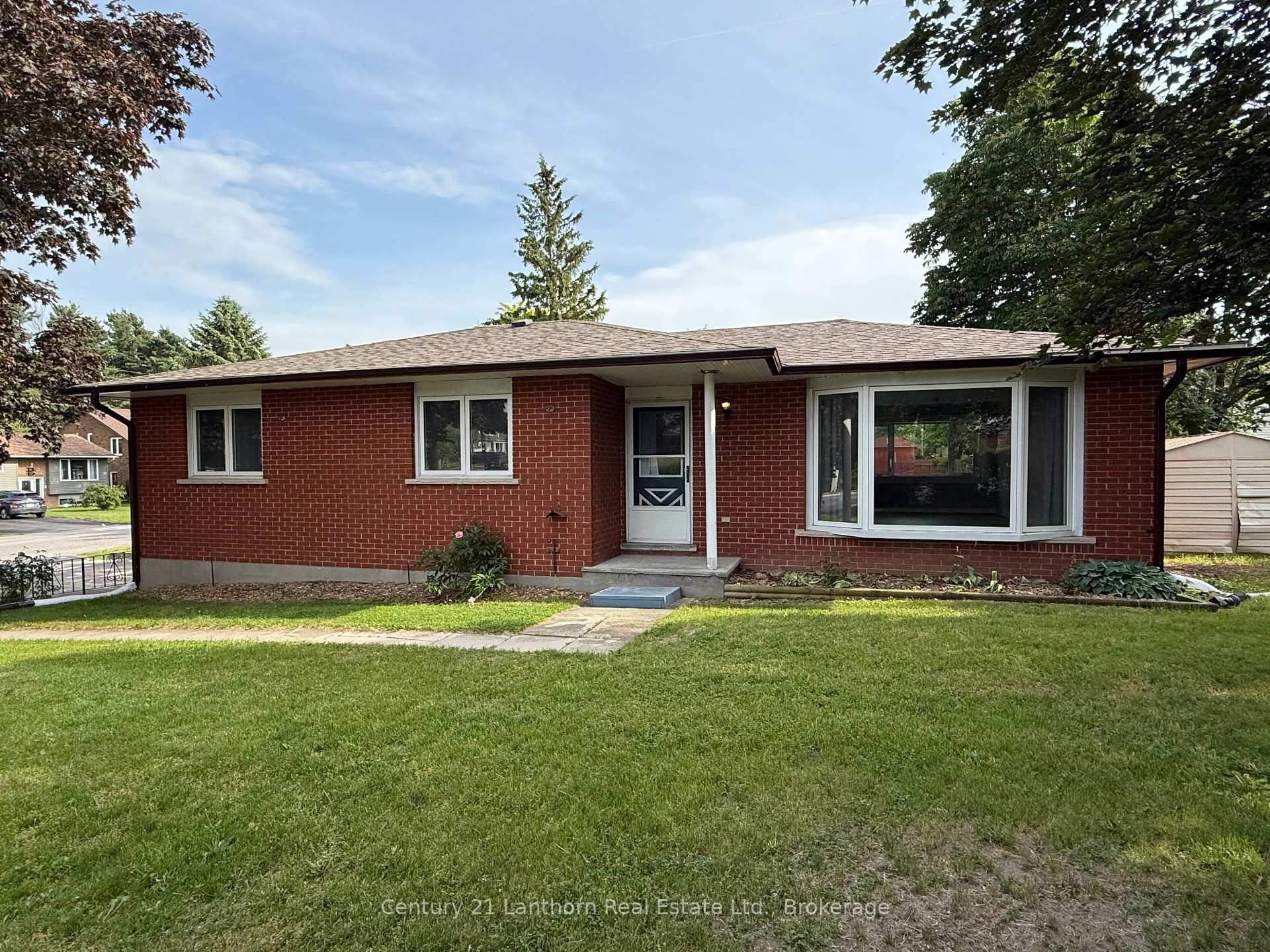 2 Argyle Crescent, Prince Edward County, ON K0K 2T0