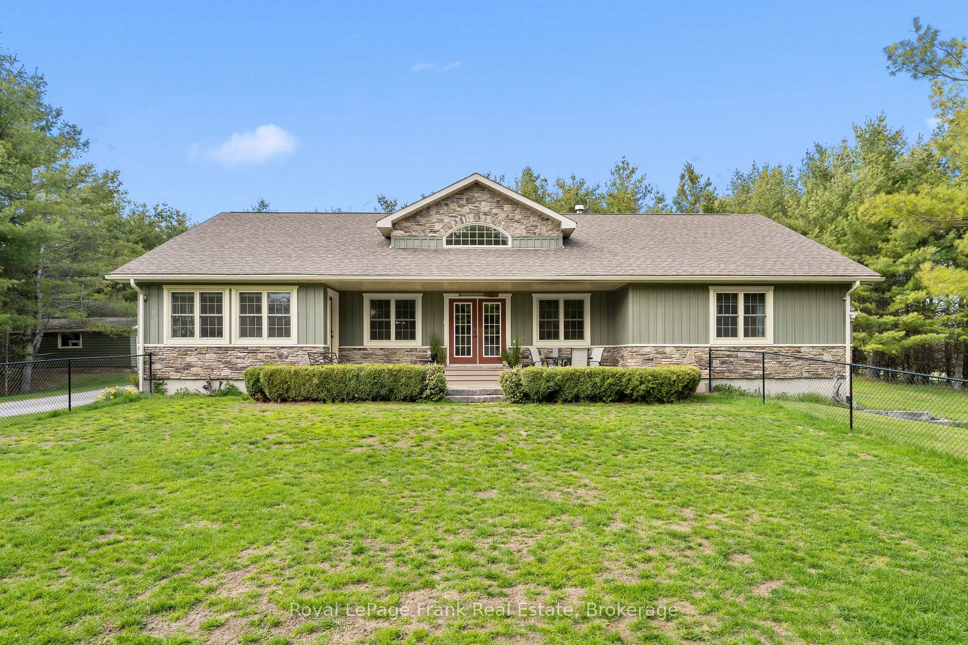382 Lakehurst Circle Road, Trent Lakes, ON K0L 1J0