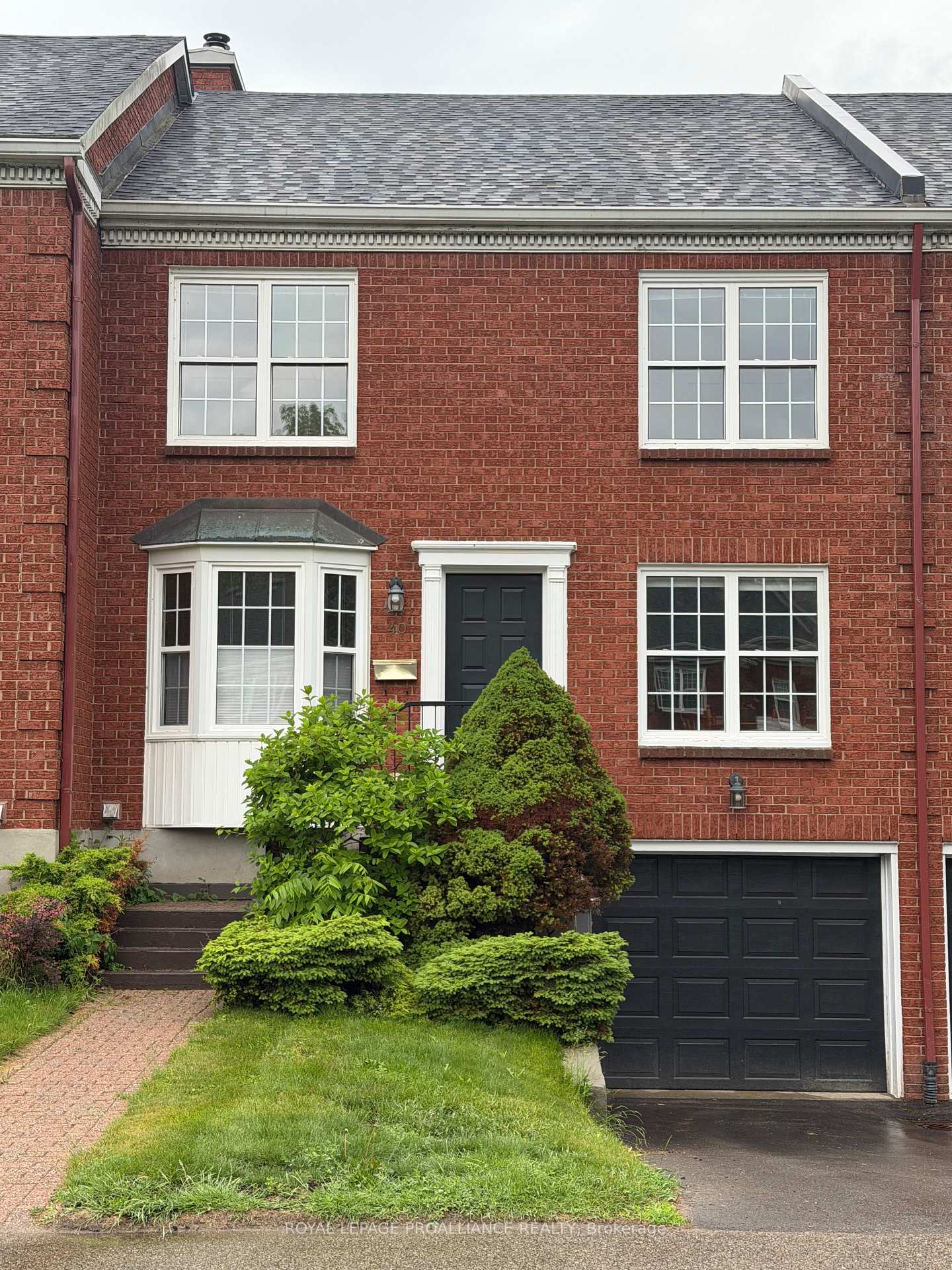 40 Country Club Place, Elizabethtown-Kitley, ON K6V 6T9