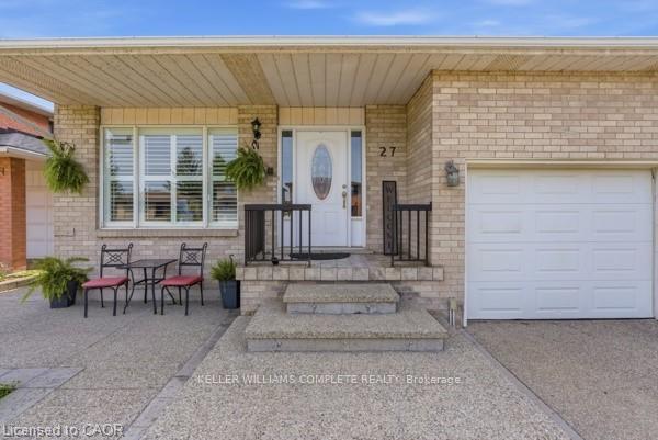 27 BARBARA Court, Hamilton, ON L8W 2M1