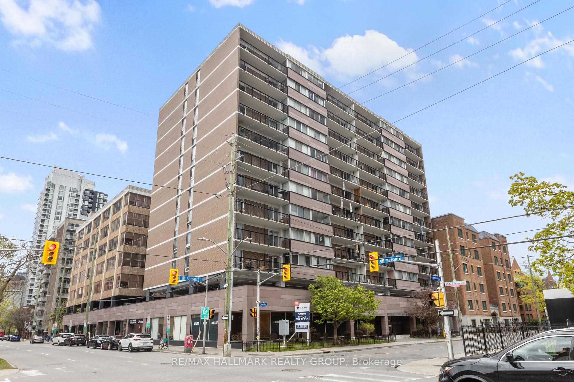 237 Somerset Street W, Ottawa Centre, ON K2P 0J3