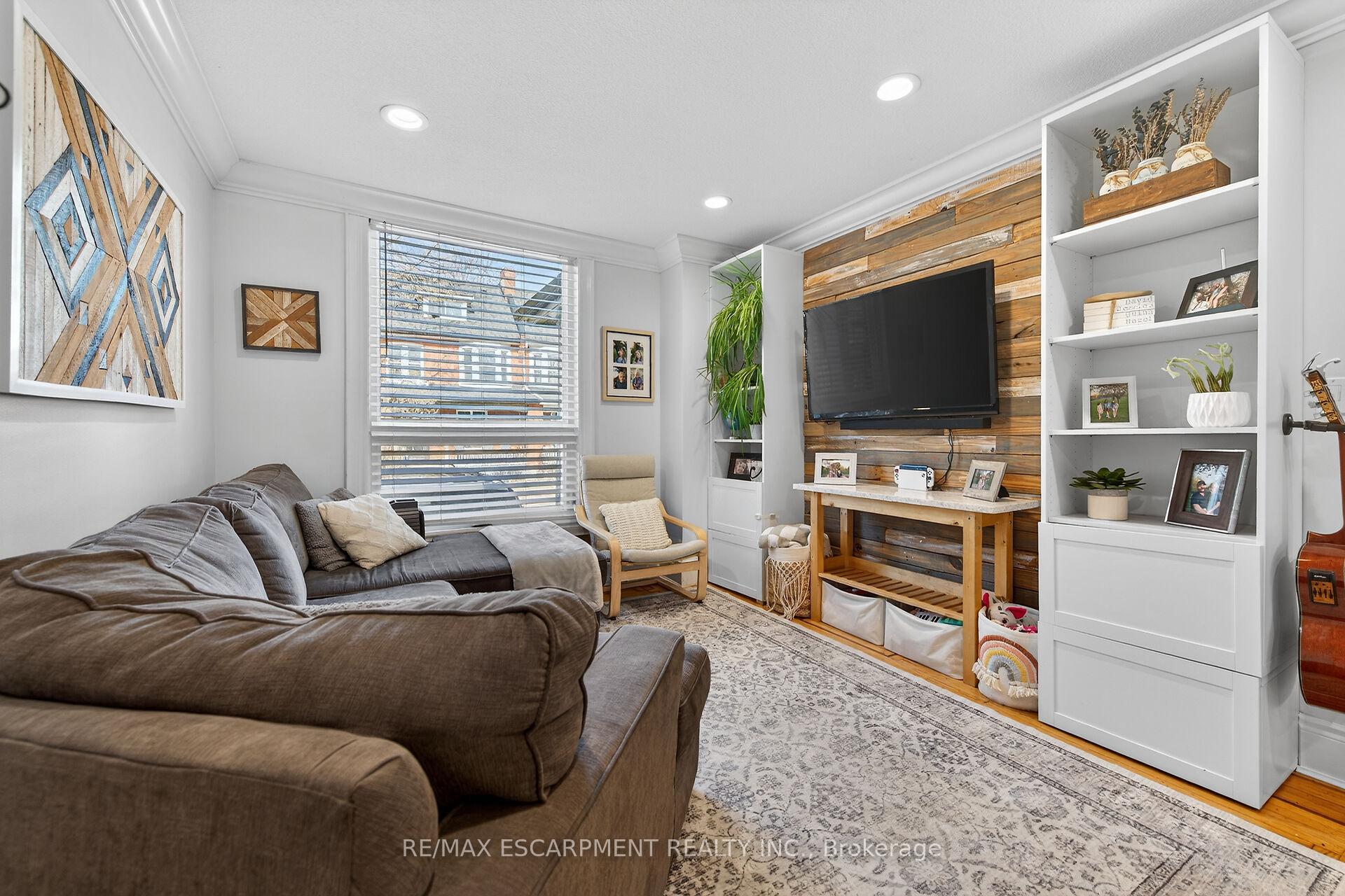 179 Burris Street, Hamilton, ON L8M 2J7