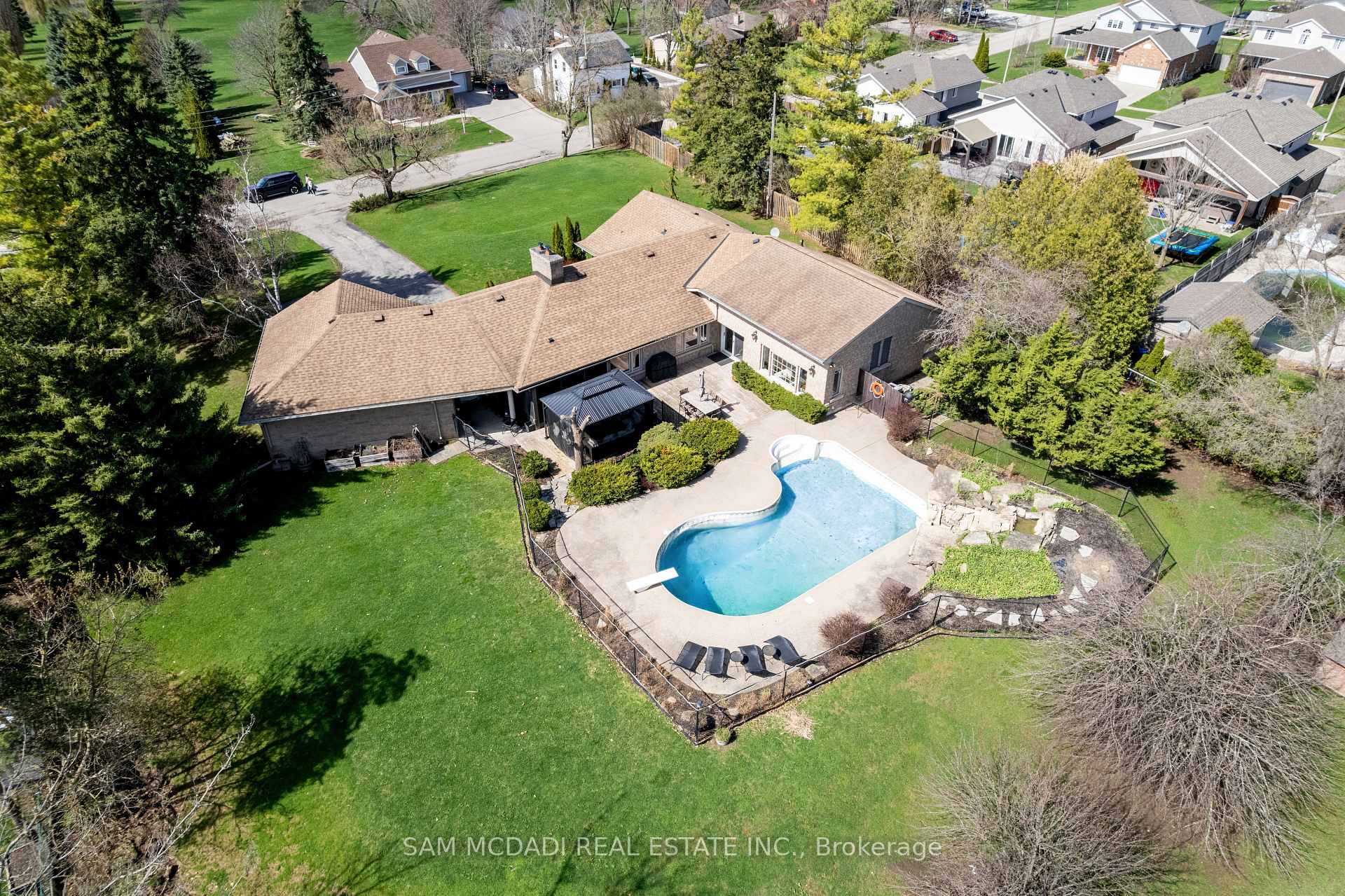 477 Fairview Street, Wilmot, ON N3A 1M6