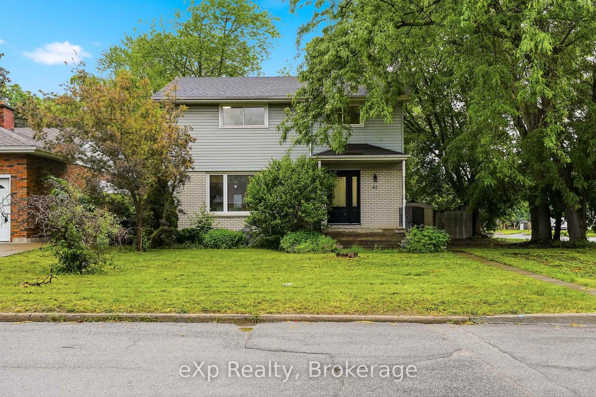 42 Rosewood Avenue, Belleville, ON K8N 4E9