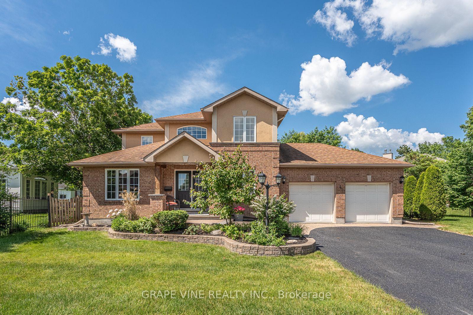4 Carbery Drive, Stittsville - Munster - Richmond, ON K2S 1E3