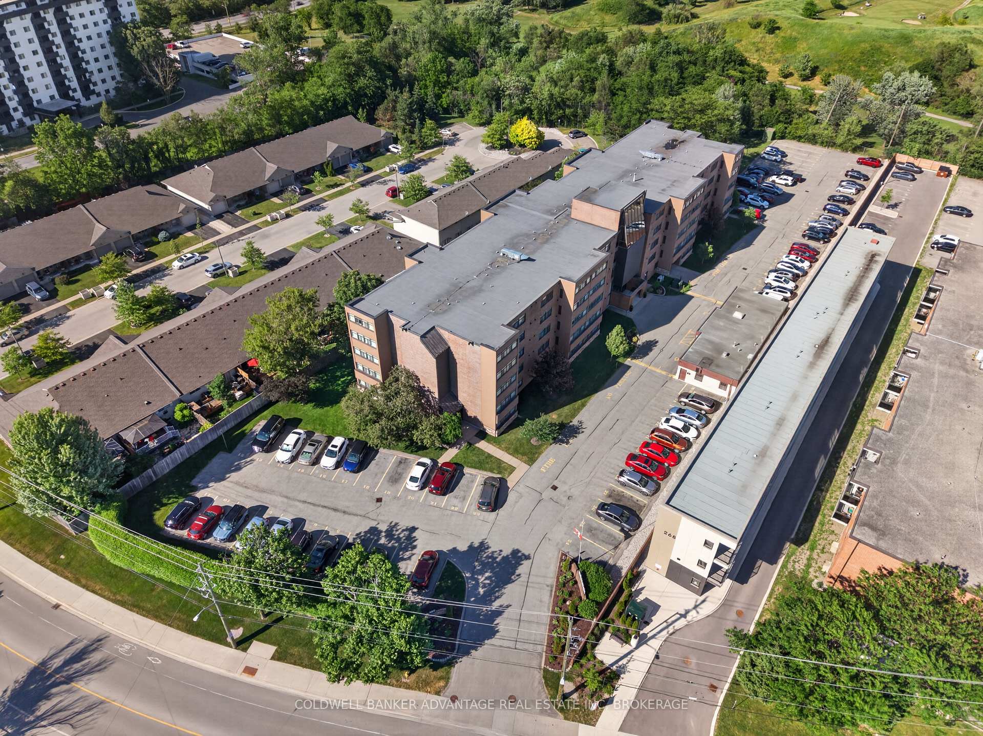 276 Oakdale Avenue E 405, St. Catharines, ON L2P 3S5