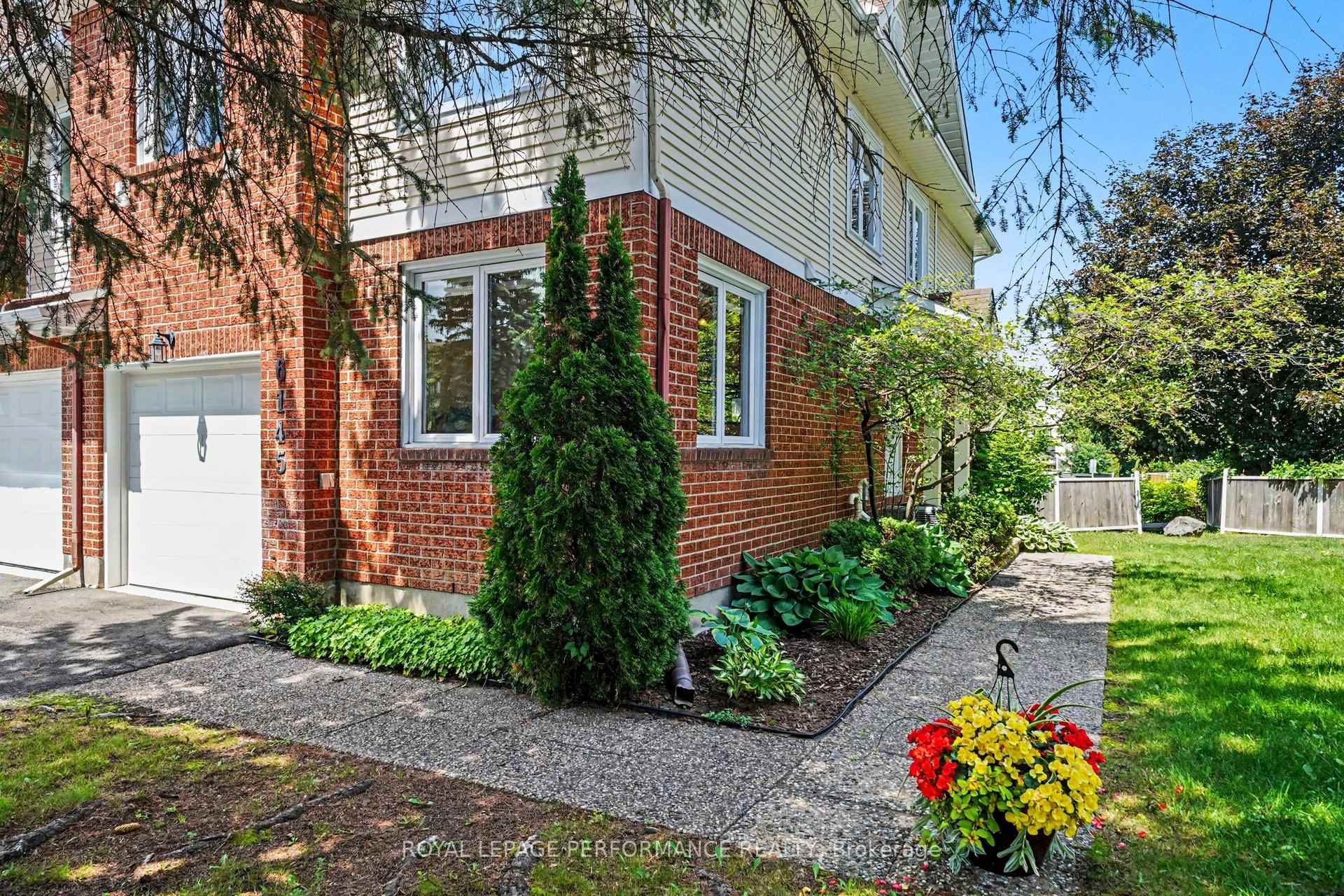 6145 Oak Meadows Drive, Orleans - Convent Glen and Area, ON K1C 7G7