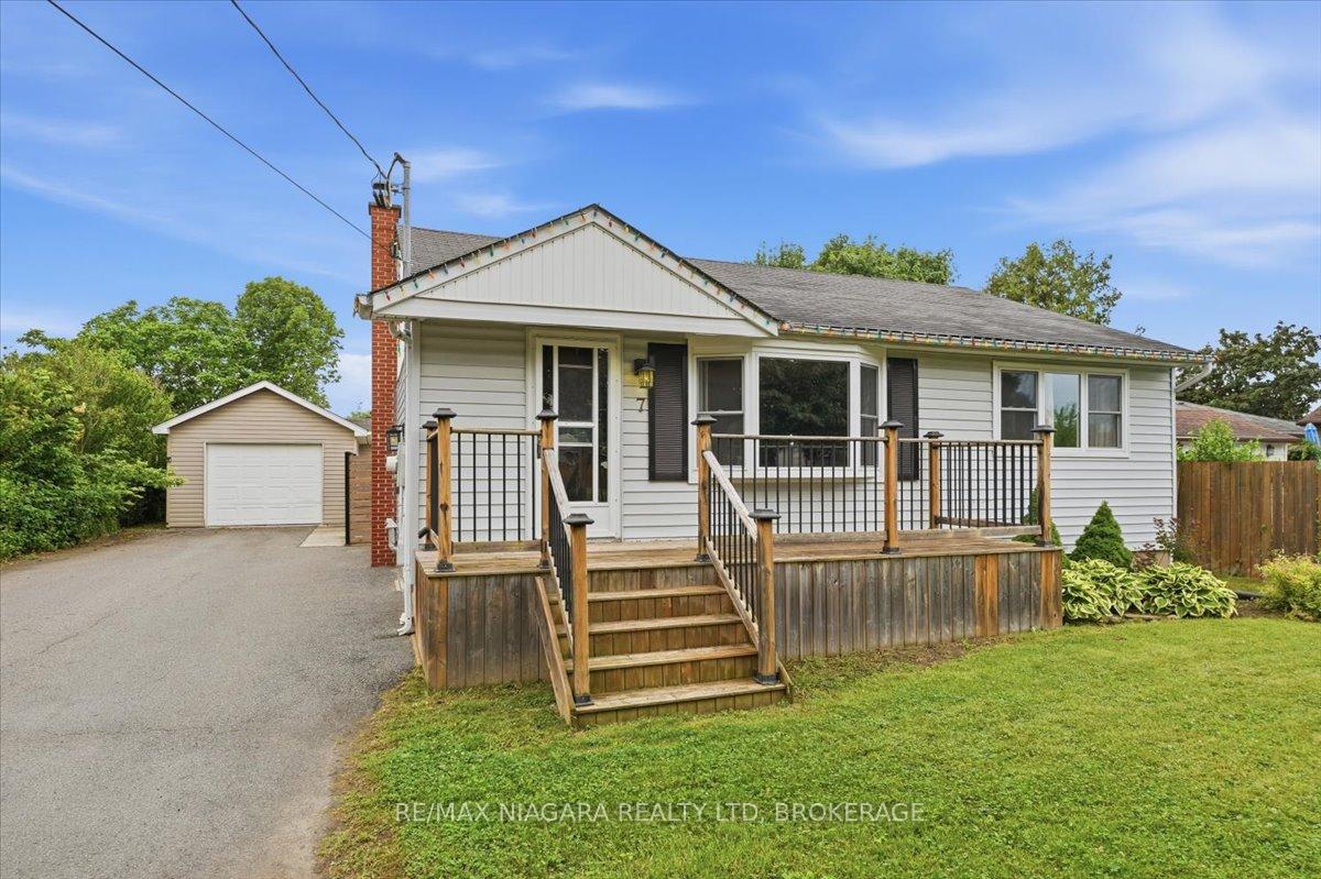 7 Sequoia Avenue, St. Catharines, ON L2M 3C9