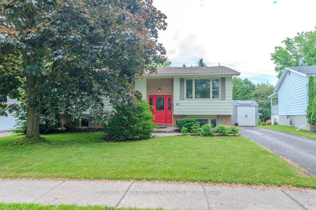 912 Safari Drive, Kingston, ON K7M 6X5