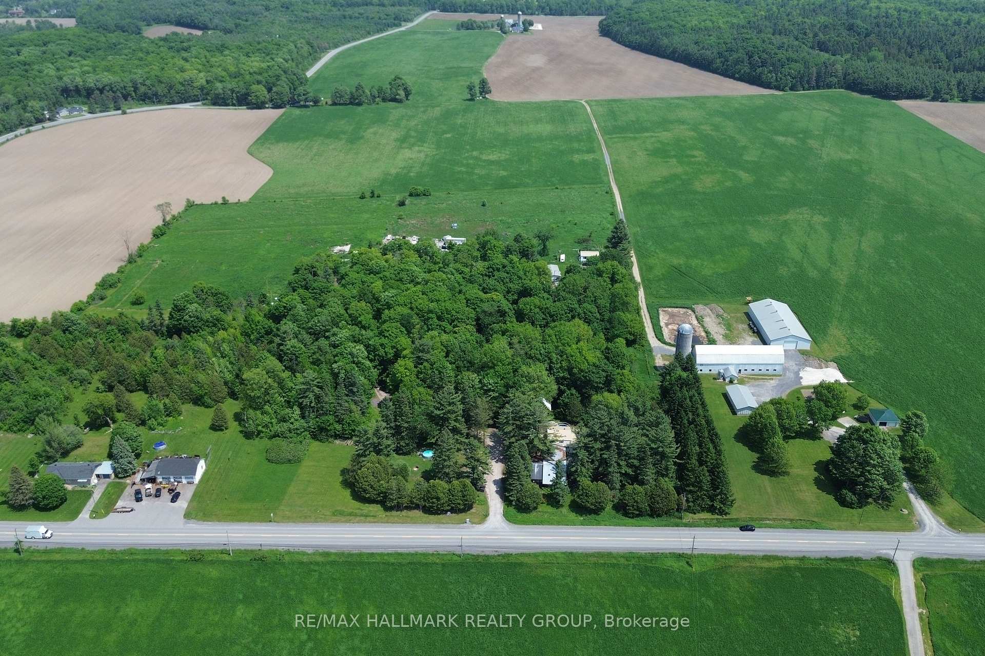 1675 Dunning Road, Orleans - Cumberland and Area, ON K4C 1L7
