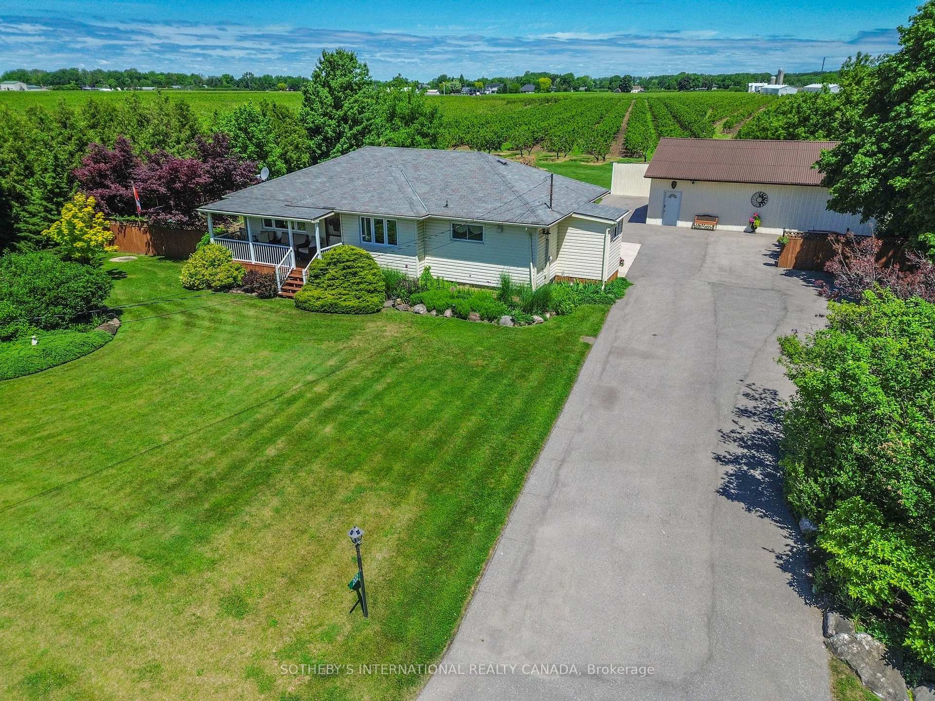 202 Hunter Road, Niagara-on-the-Lake, ON L0S 1J0