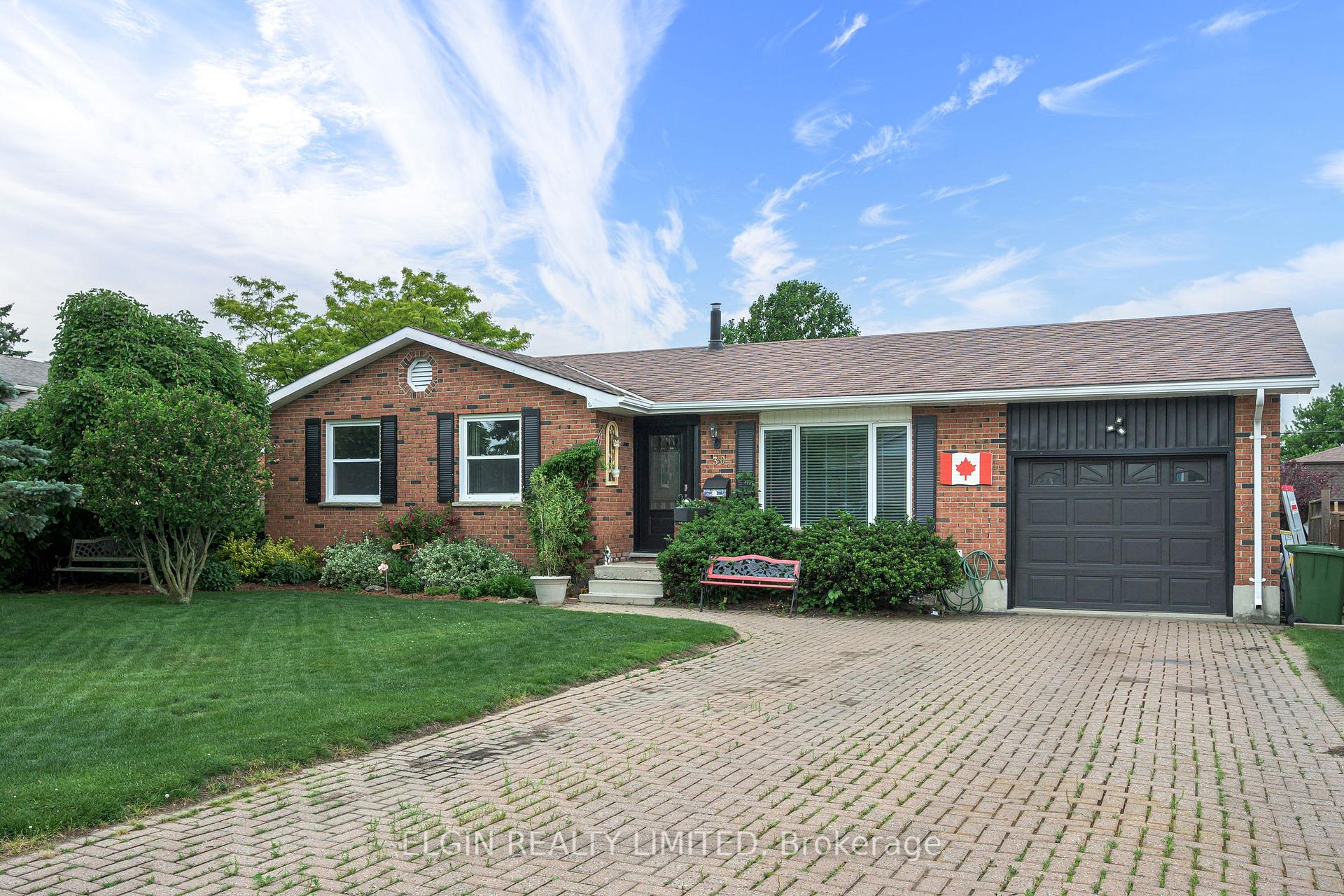 30 Erinlea Drive, St. Thomas, ON N5R 5N8