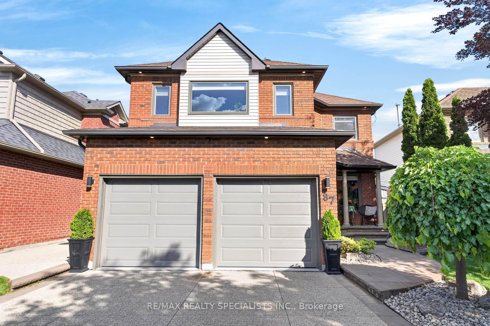 87 Chatsworth Crescent, Hamilton, ON L8B 0N7