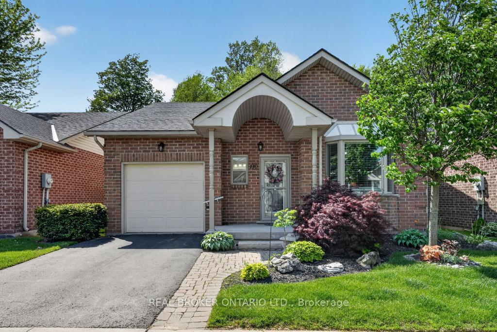 110 Greentrail Drive, Hamilton, ON L0R 1W0