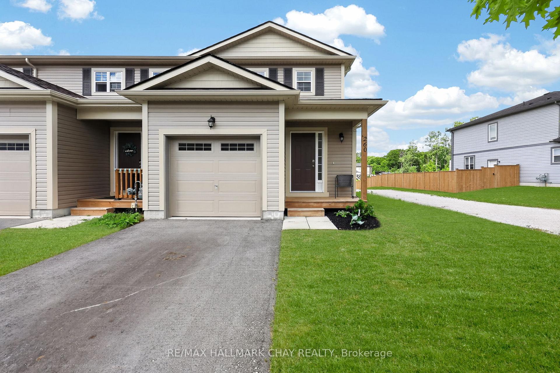260 Daffodil Court, Gravenhurst, ON P1P 0B8