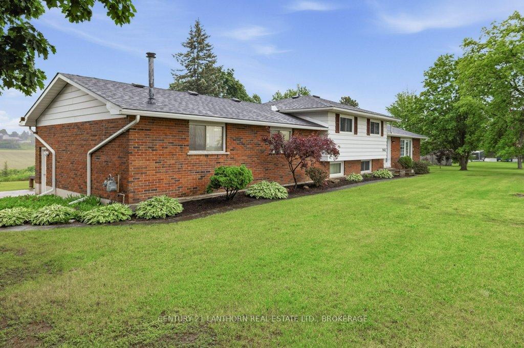 942 County 1 Road E, Stone Mills, ON K7R 3L2