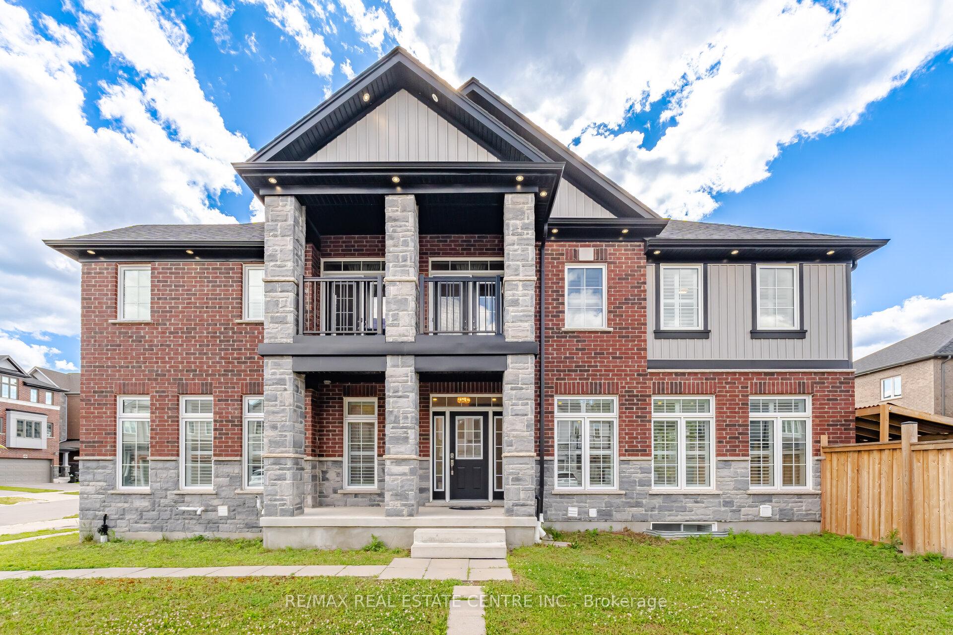 127 Monarch Woods Drive, Kitchener, ON N2P 2Y9