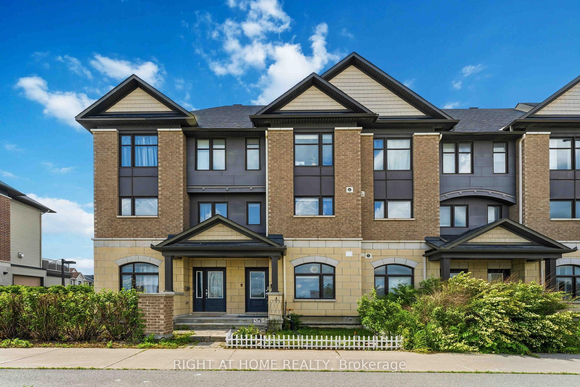 354 Brettonwood Ridge, Kanata, ON K2T 0H8