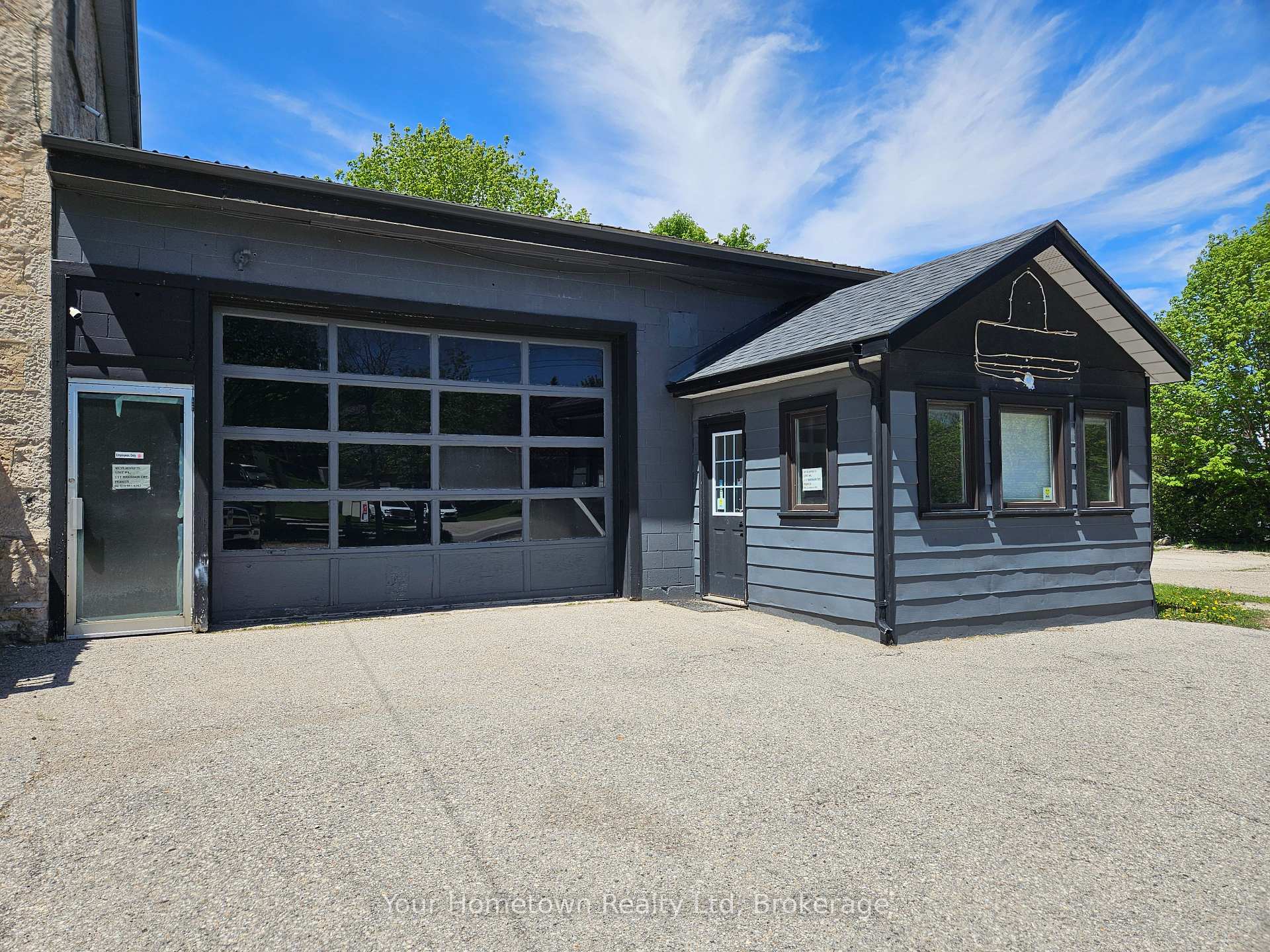 93 Woolwich Street W #2, Centre Wellington, ON N0B 1S0
