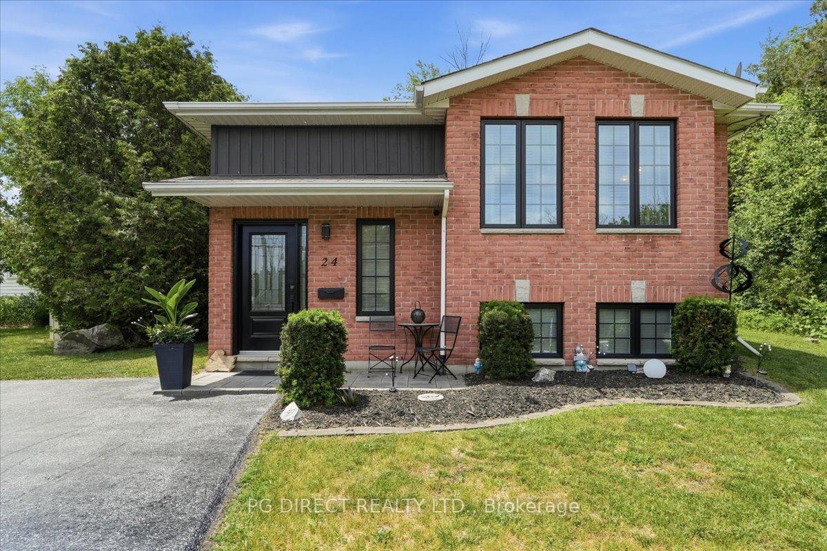 24 Wooler Road, Quinte West, ON K8V 4J5