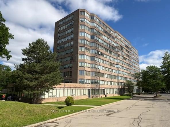 3227 King Street E 702, Kitchener, ON N2A 3Z9