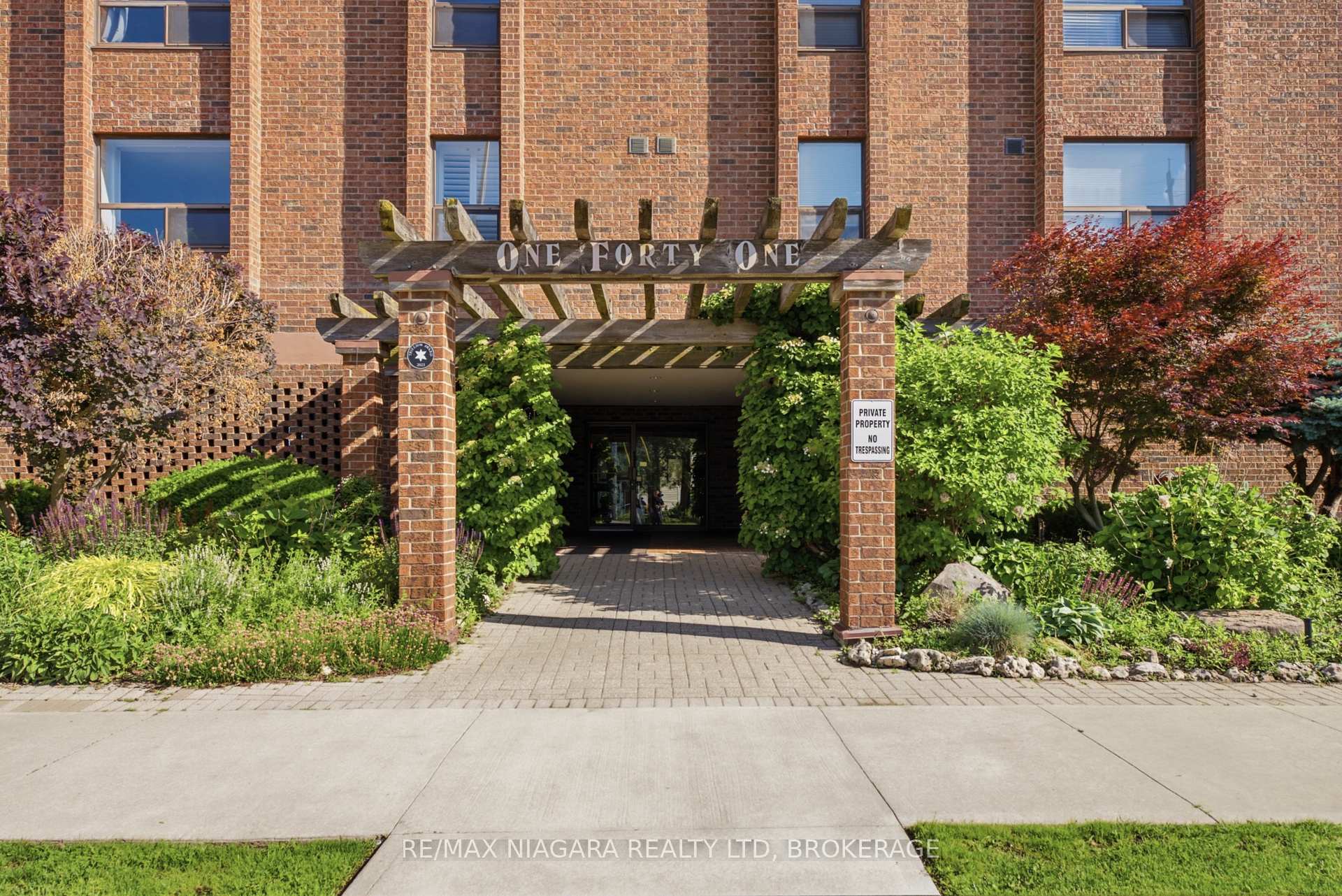 141 Church Street 1003, St. Catharines, ON L2R 7L7