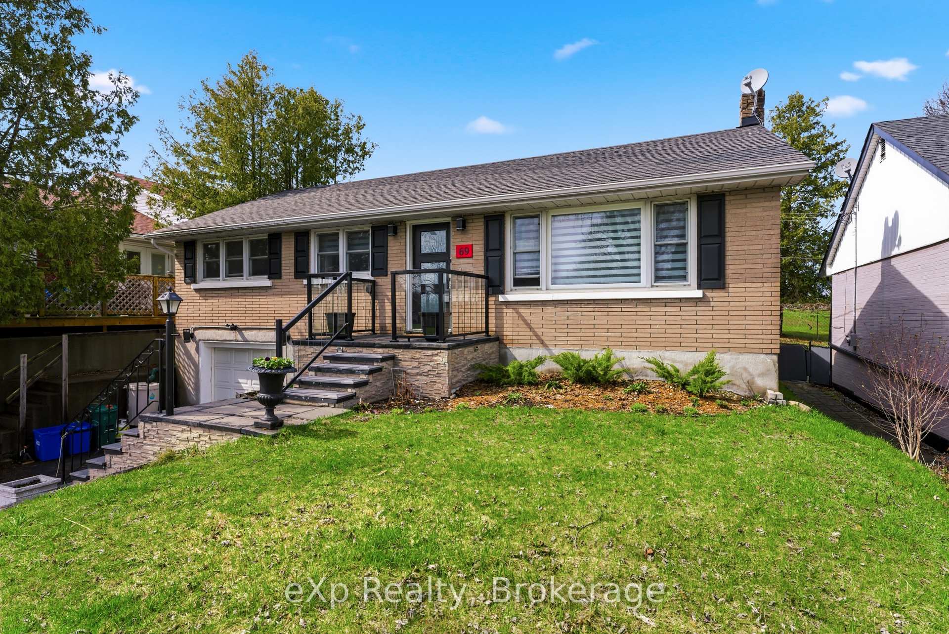 69 First Avenue, Quinte West, ON K8V 4C2