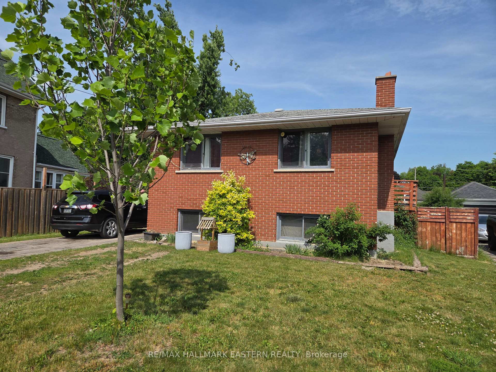 618 Donegal Street, Peterborough, ON K9H 4M5