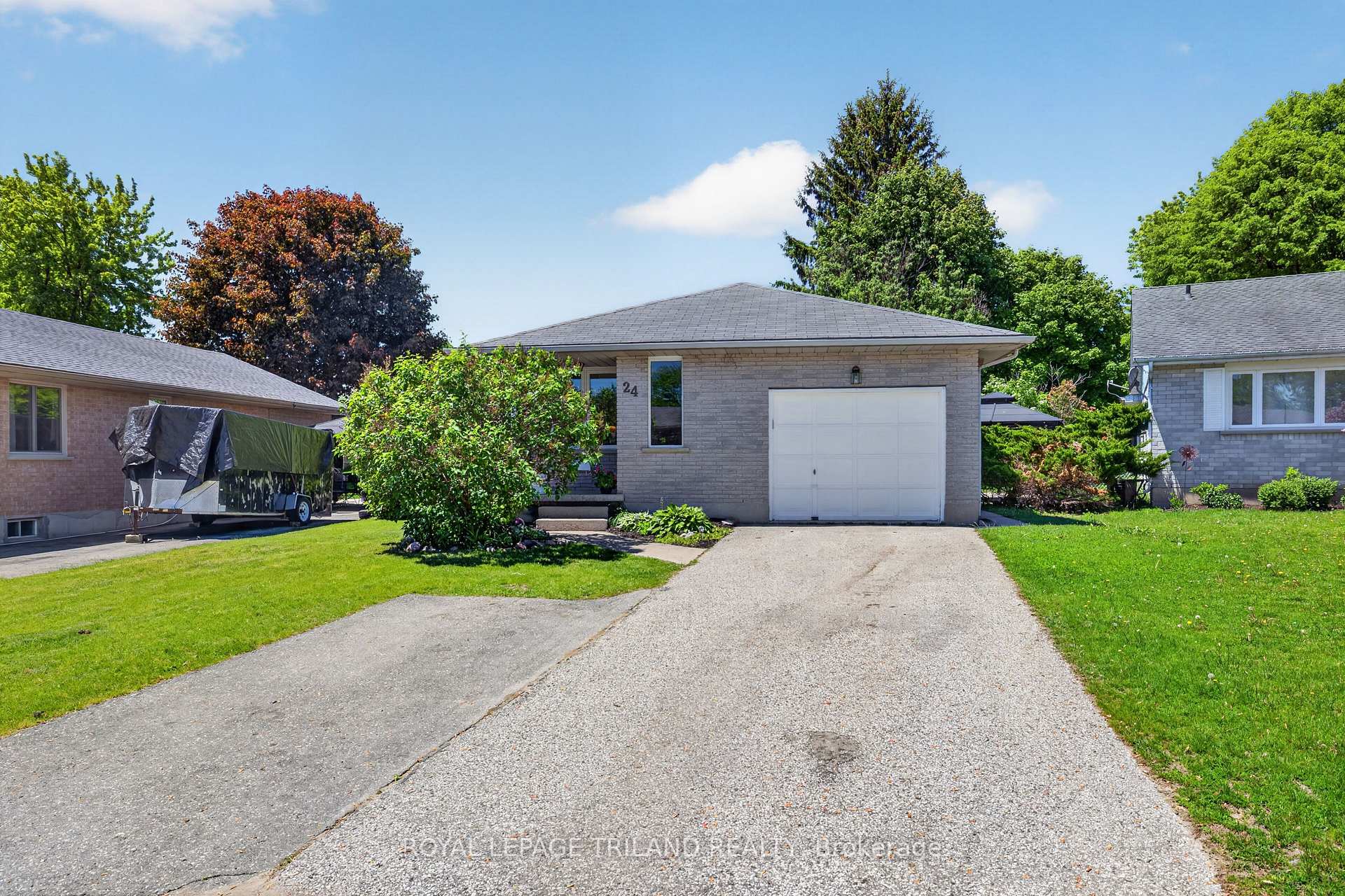 24 Farmington Avenue, Aylmer, ON N5H 3E4
