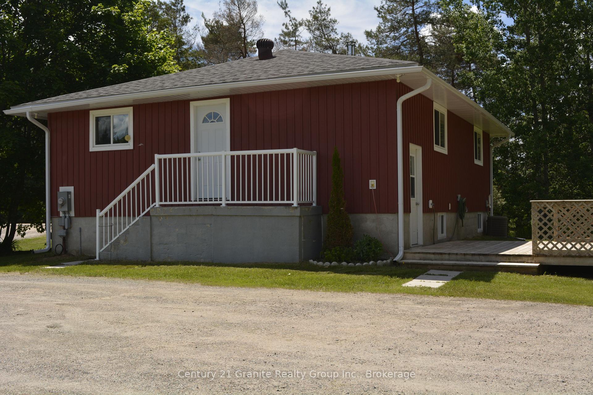 671 Hastings Street N, Bancroft, ON K0L 1C0