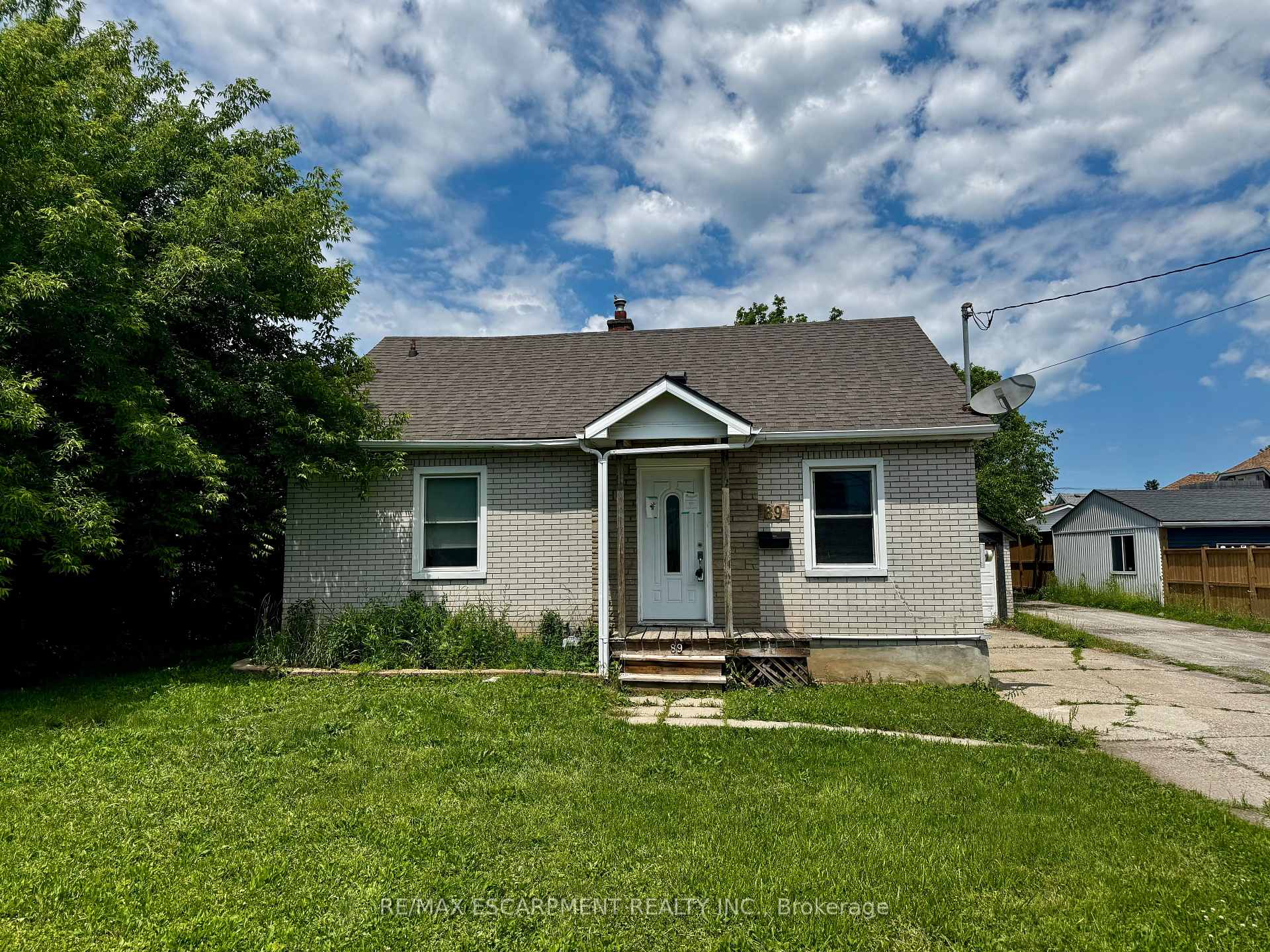 89 Lincoln Avenue, St. Catharines, ON L2P 2E1