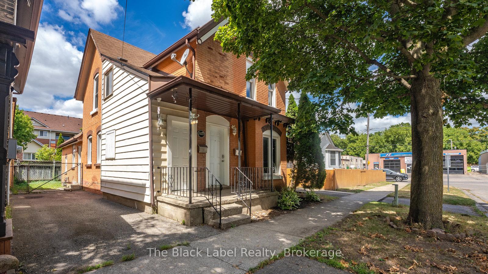 294 Park Avenue Upper Level, Brantford, ON N3S 5L1