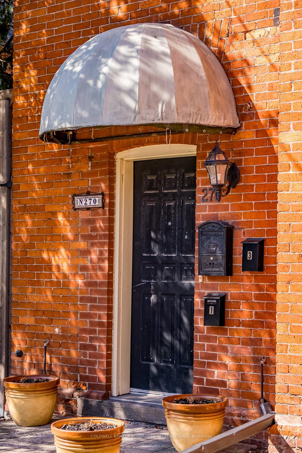 270 Queen Street S, Hamilton, ON L8P 3T3