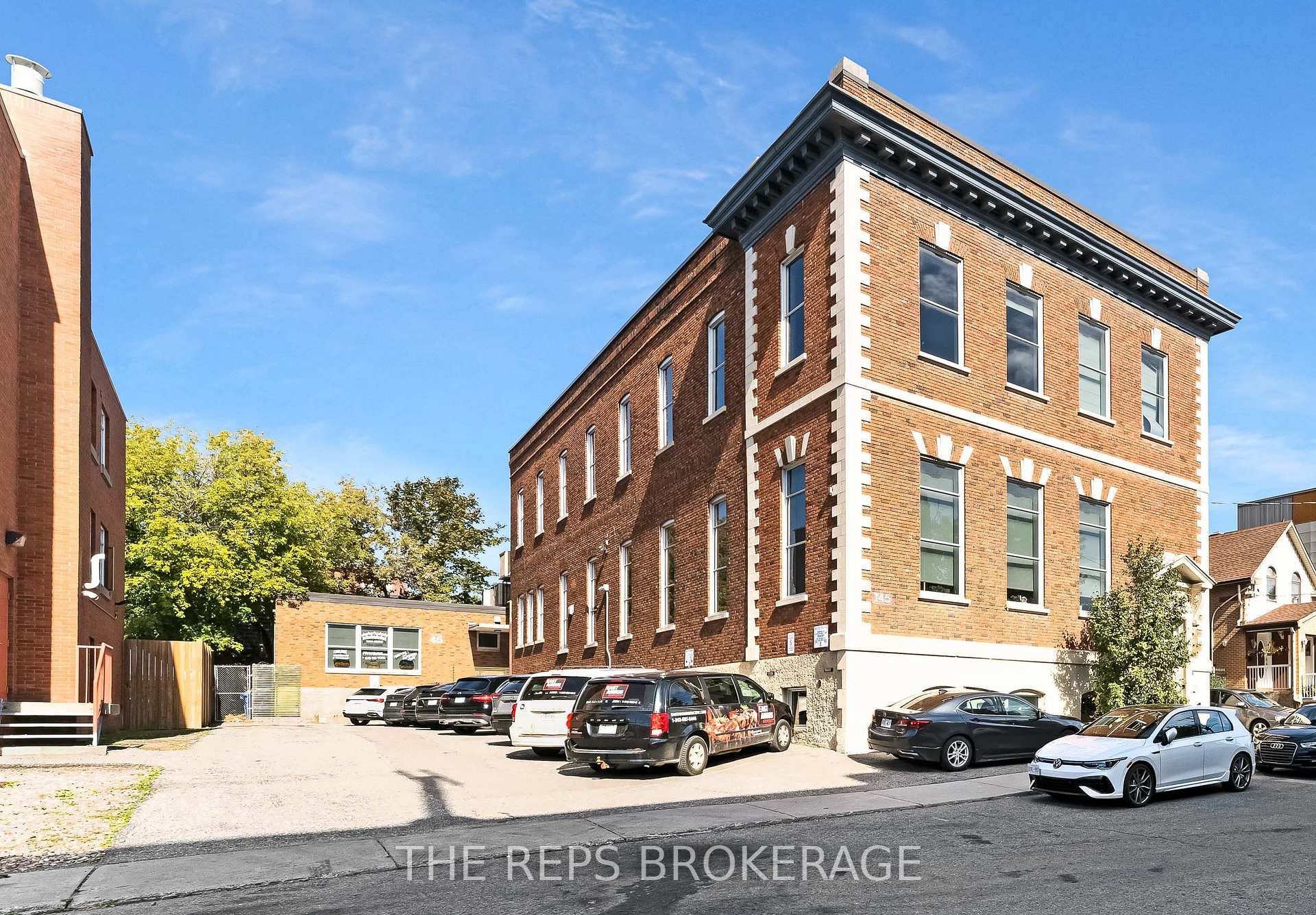 43-45 Eccles Street W, West Centre Town, ON K1R 6S3