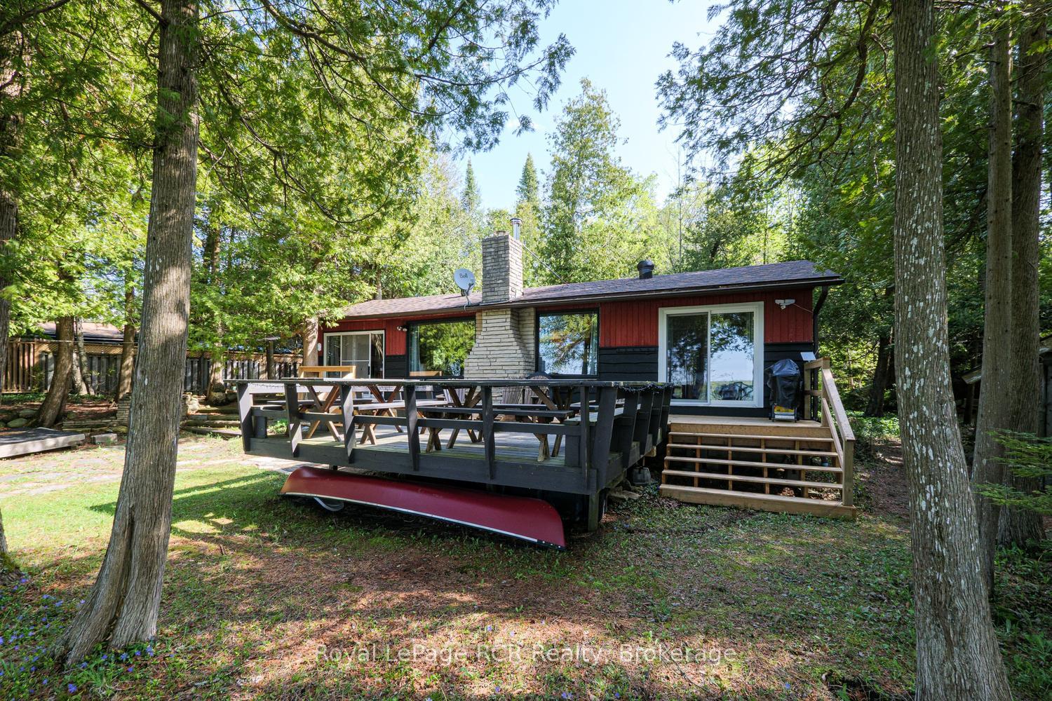 90 Berford Park Road, South Bruce Peninsula, ON N0H 2T0